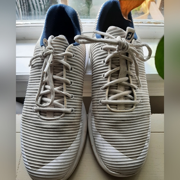 Foot joy FJ Flex Spikeless Golf Shoes (off white) Size 9.5 W - Picture 3 of 7